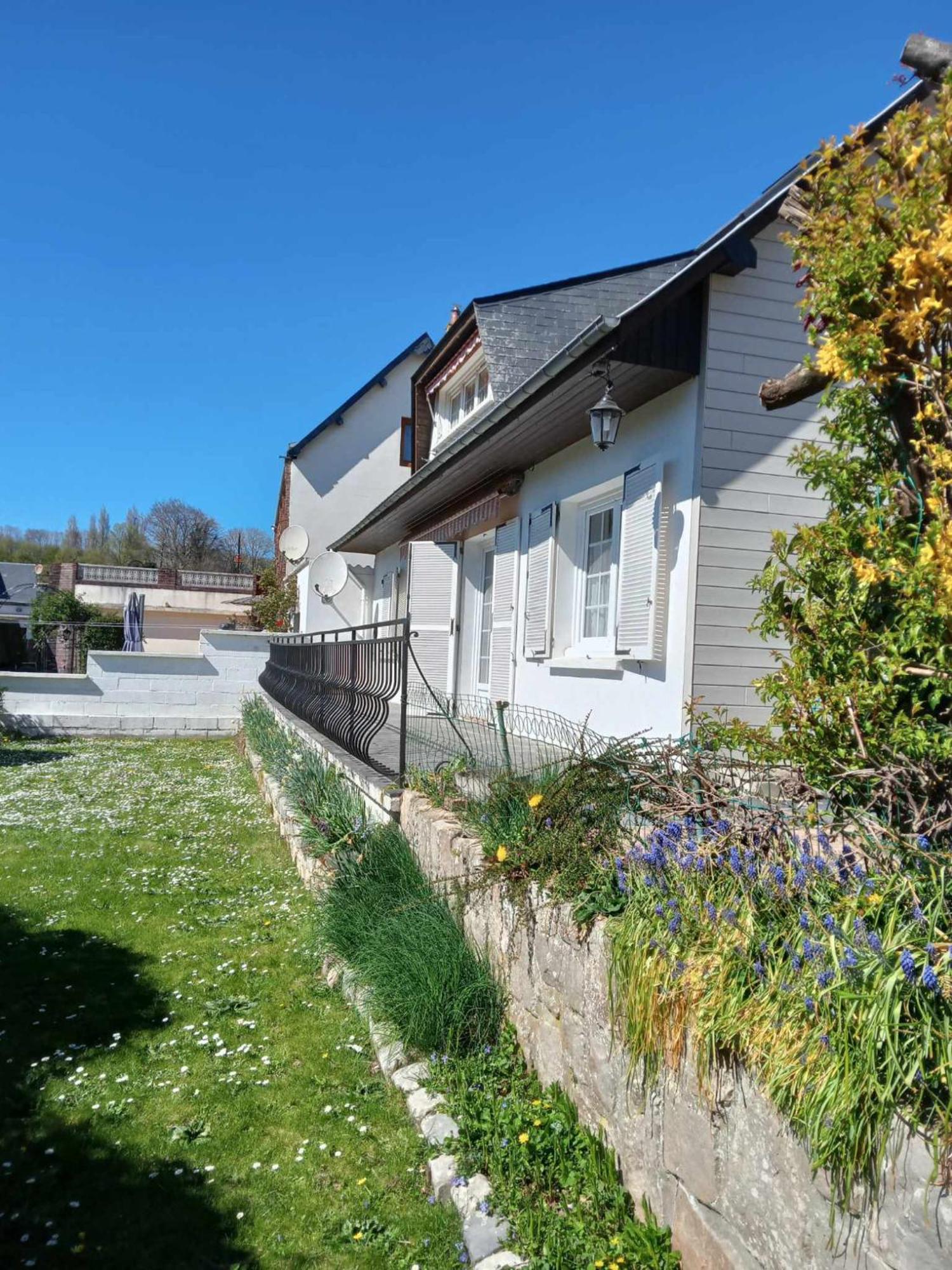 La P'Tite Maison De Mimi Fontaine-le-Dun Exterior photo